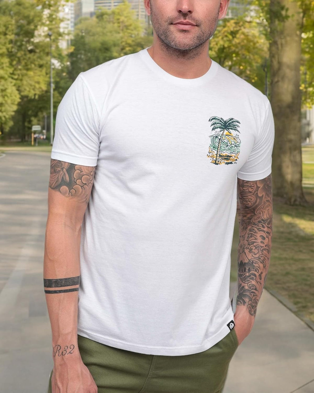 Pineapple Paradise Men's Graphic T-Shirt