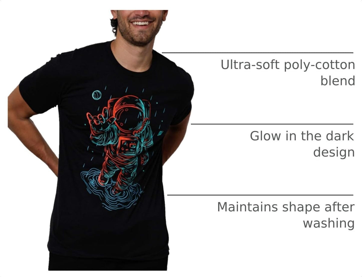 A Universal Love Men's Graphic T-Shirt