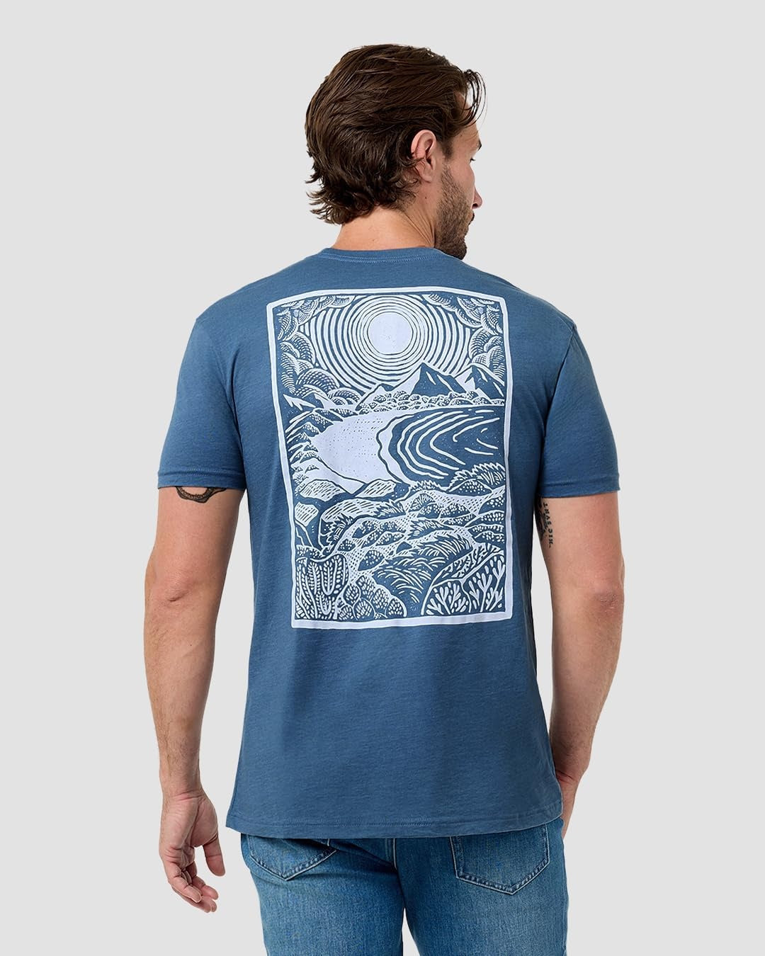 Sunrise Peaks Men's Graphic T-Shirt
